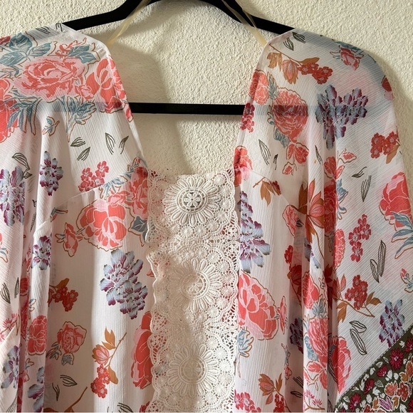 Time and Tru Sheer Kimono Shawl Mixed Floral Print Women One Size - Picture 7 of 10